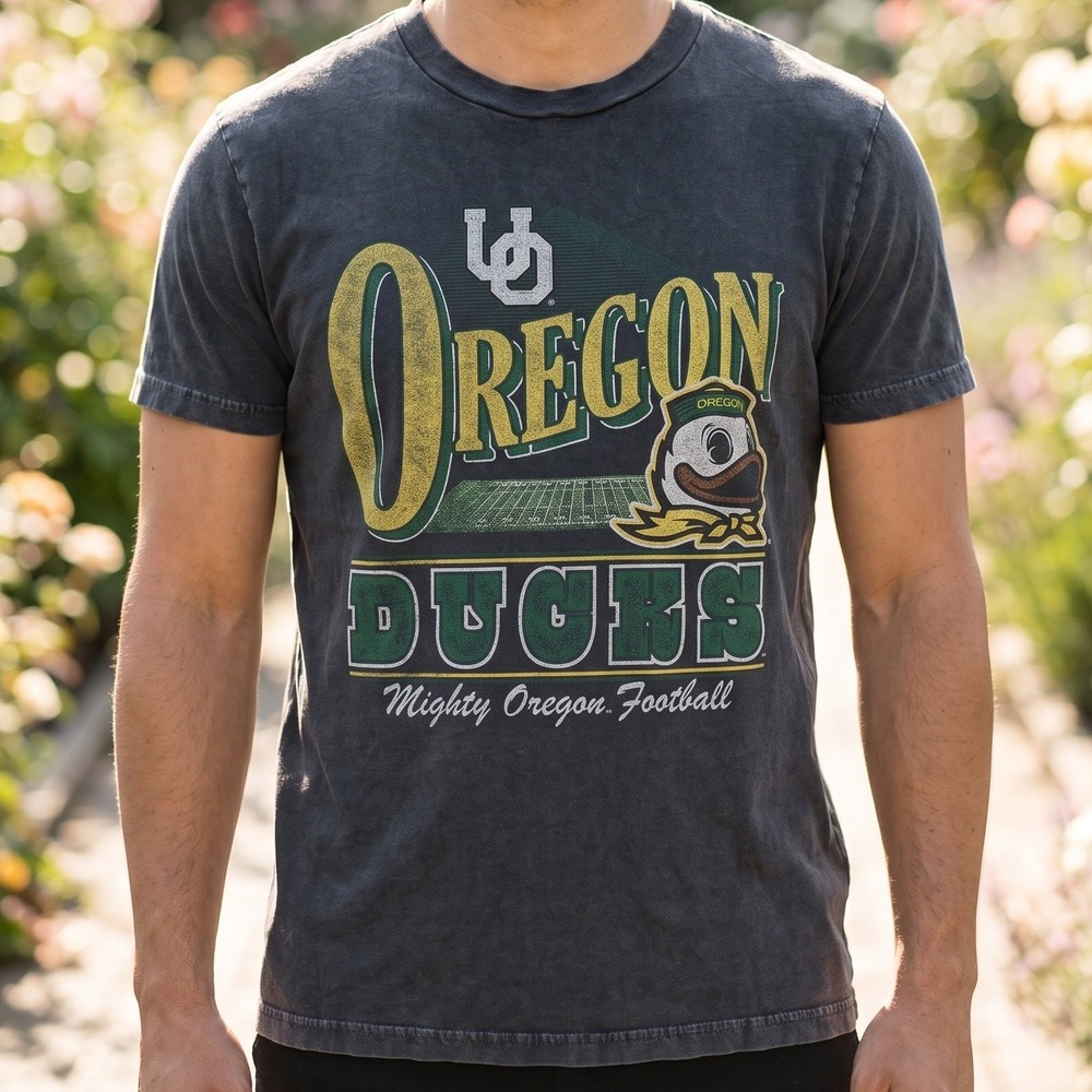 Hollister Blue 84 Oregon Ducks Football Graphic T-Shirt Washed Black Relaxed Fit
